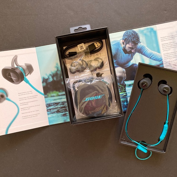 Bose SoundSport Wireless Headphones 761529-0020/Aqua/ALL ITEMS IN ORIGINAL BOX! - Picture 4 of 5